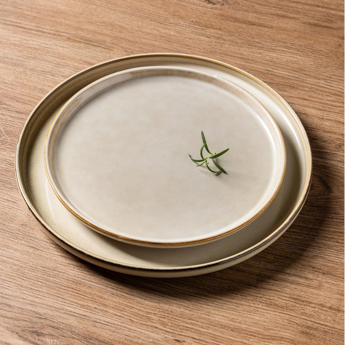 Nordly Stoneware Dinnerware Set – Reactive Glaze, Service for 8